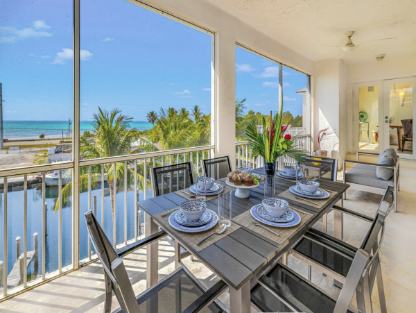 Luxurious Penthouse with Ocean Views in Islamorada